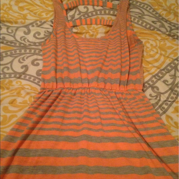 Sundress - Picture 2 of 2