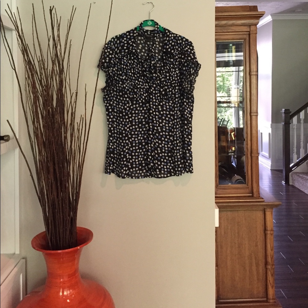 Sweet, Ruffled Blouse