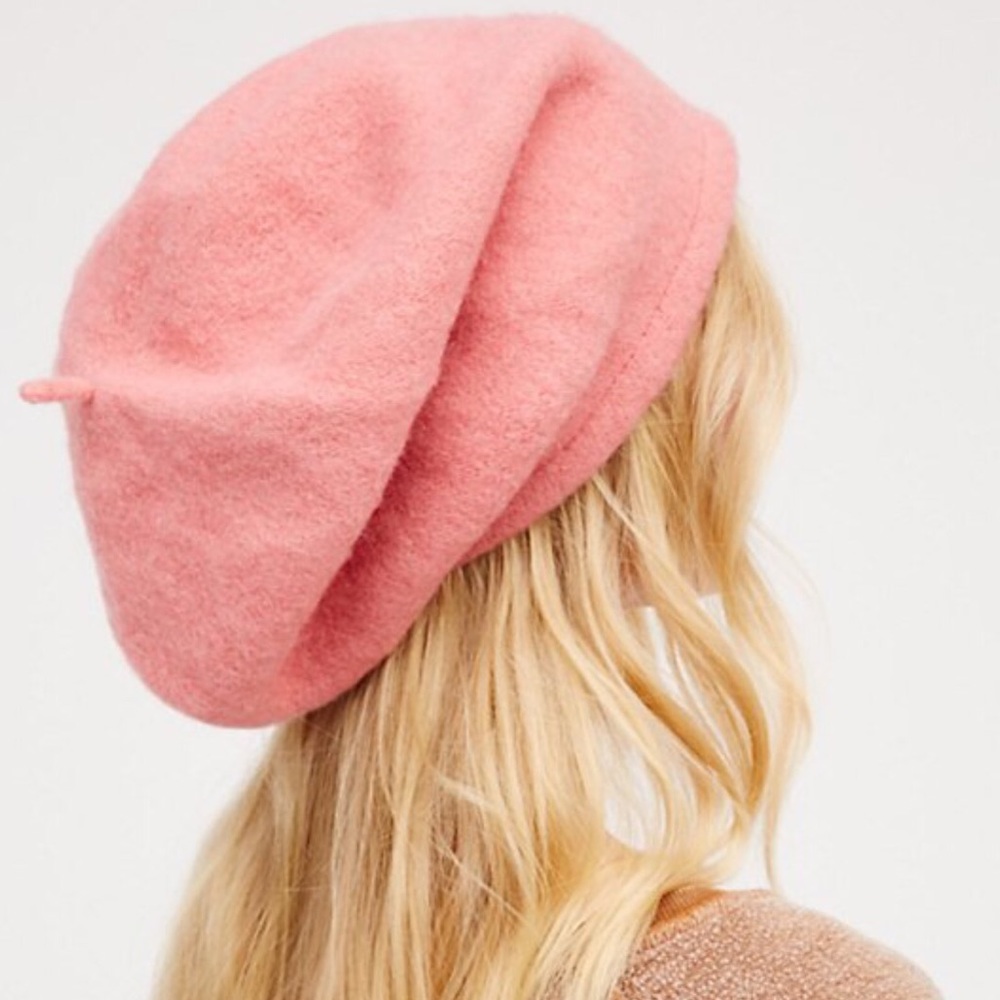🌸Free People Slouchy Beret🌸 - Picture 2 of 5
