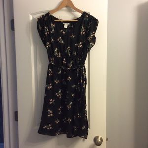 Black Floral H&M maternity dress