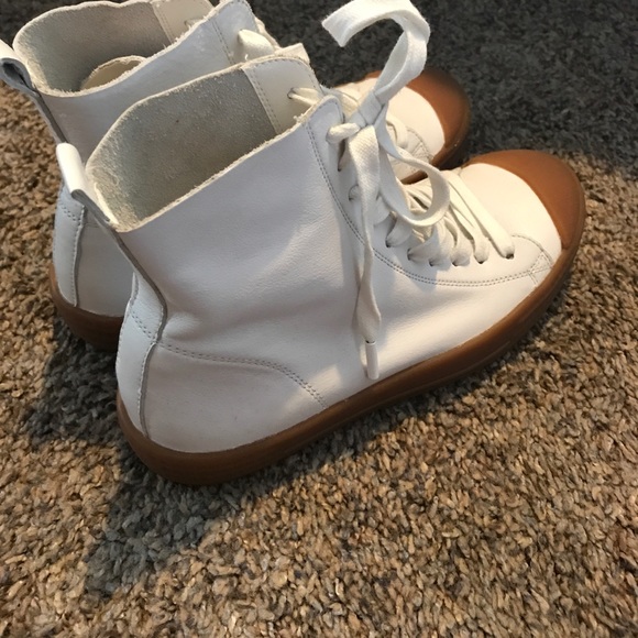 TOPSHOP Titan Hi-tops - Picture 3 of 3