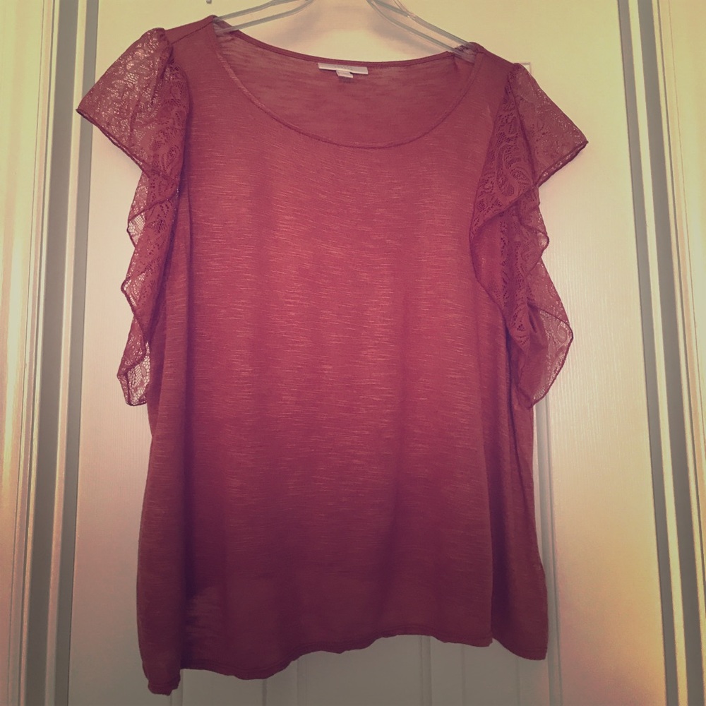 Brownish-Red Shirt with Lacy Ruffled Sleeves