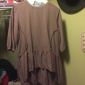 3/4 length sleeve shirt