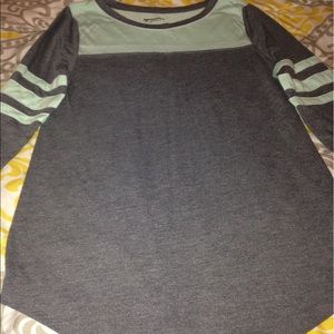 Quarter sleeve shirt