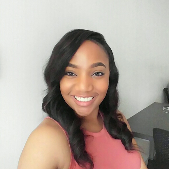 Meet your Posher, Krystal - Picture 1 of 1
