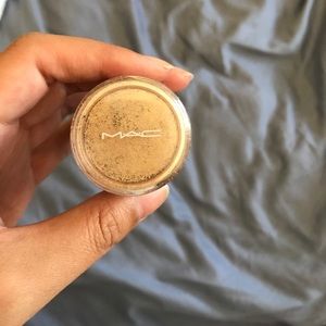 MAC stackable glitter eyeshadow