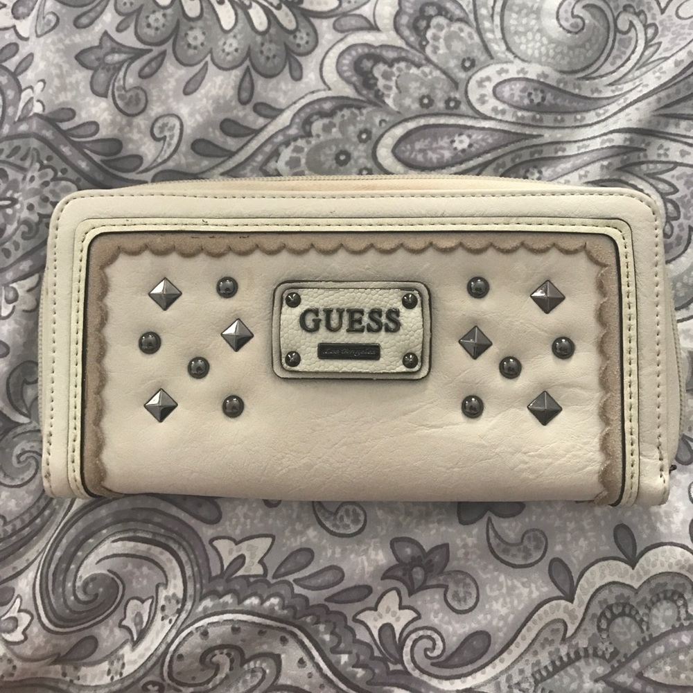 Guess Wallet
