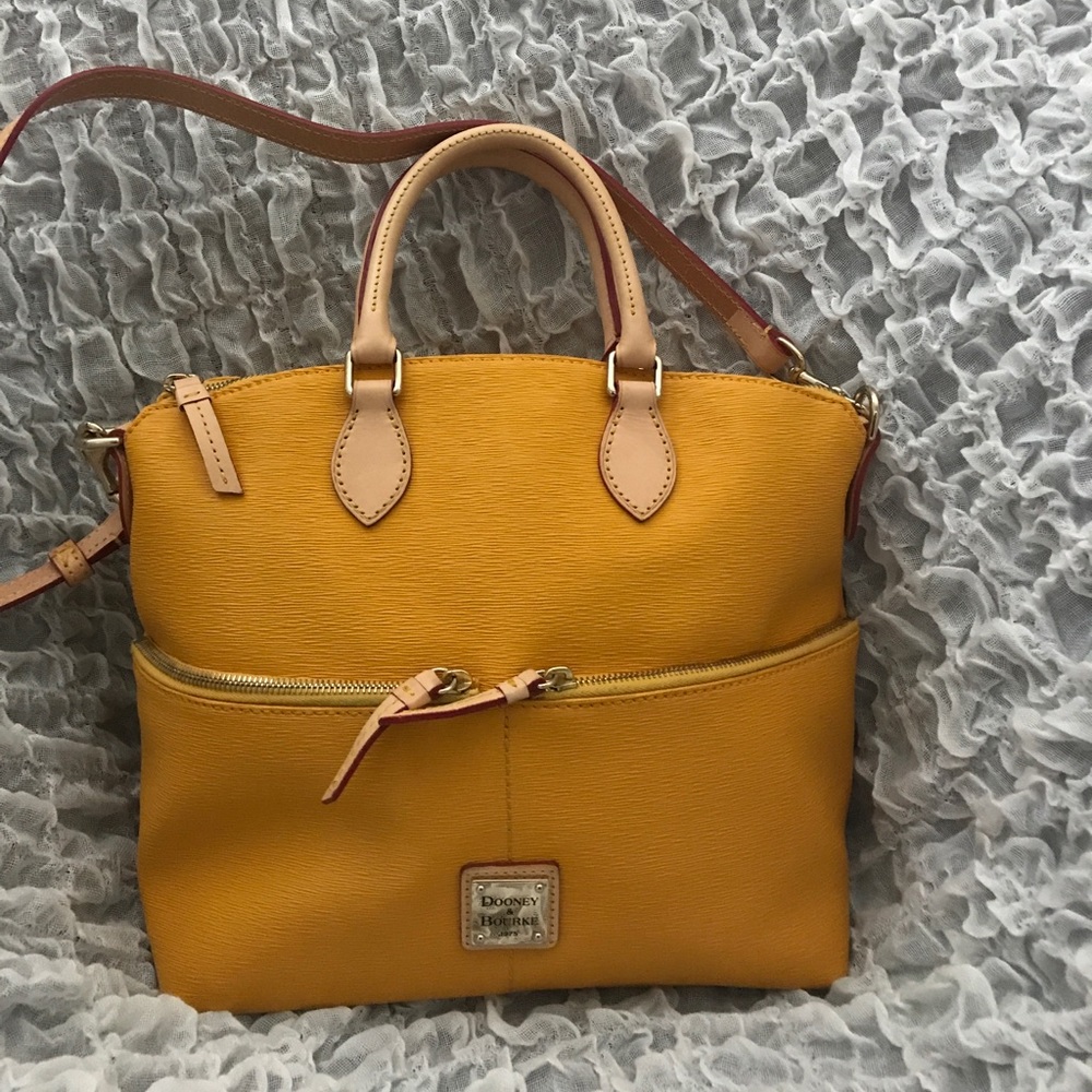 Dooney and Bourke mustard yellow handbag!!!