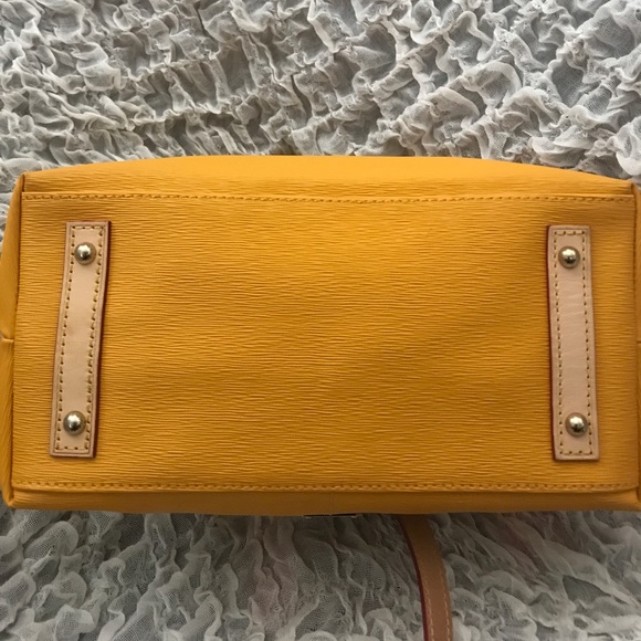 dooney and bourke mustard