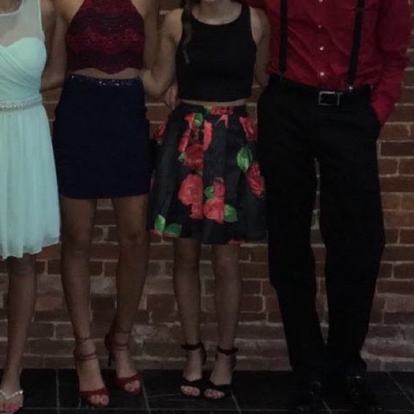 ❤️🖤 ROSEY 2-PIECE HOMECOMING DRESS // WORN ONCE - Picture 6 of 8