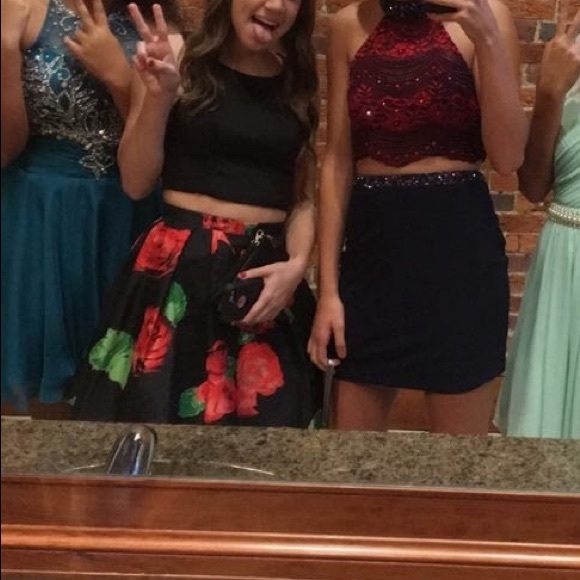 ❤️🖤 ROSEY 2-PIECE HOMECOMING DRESS // WORN ONCE - Picture 7 of 8