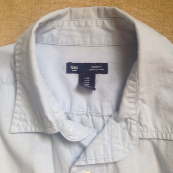🌻 GAP Classic Fit Men's Shirt - Picture 2 of 5