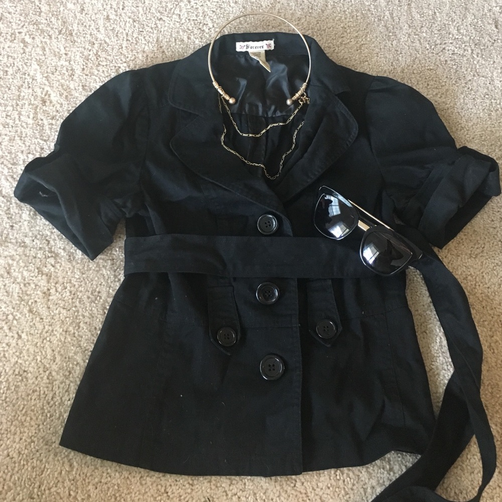 🥂HP🥂 Forever 21 Short Sleeve Black Blazer 🍸