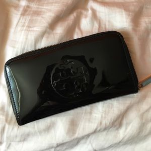 Tory Burch wallet