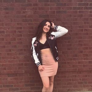 Meet your Posher, Corrie