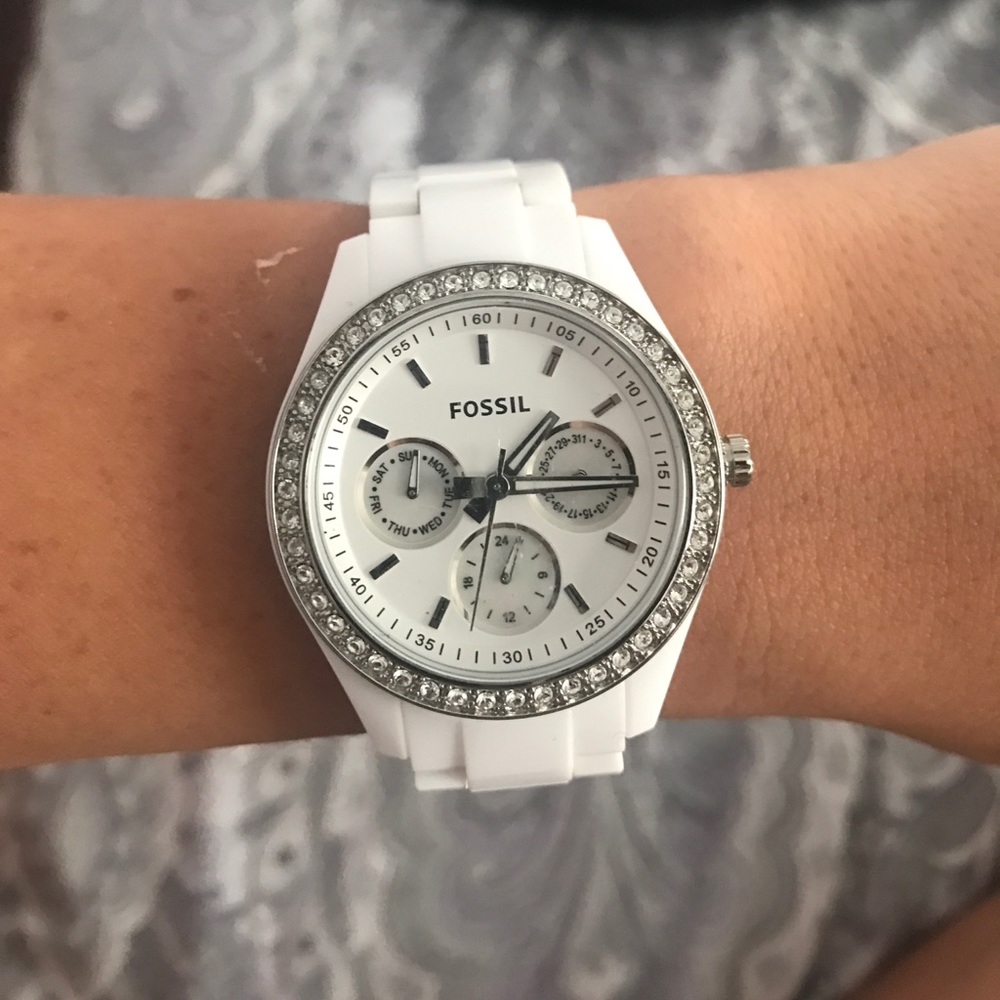 White Fossil Watch - Picture 2 of 2
