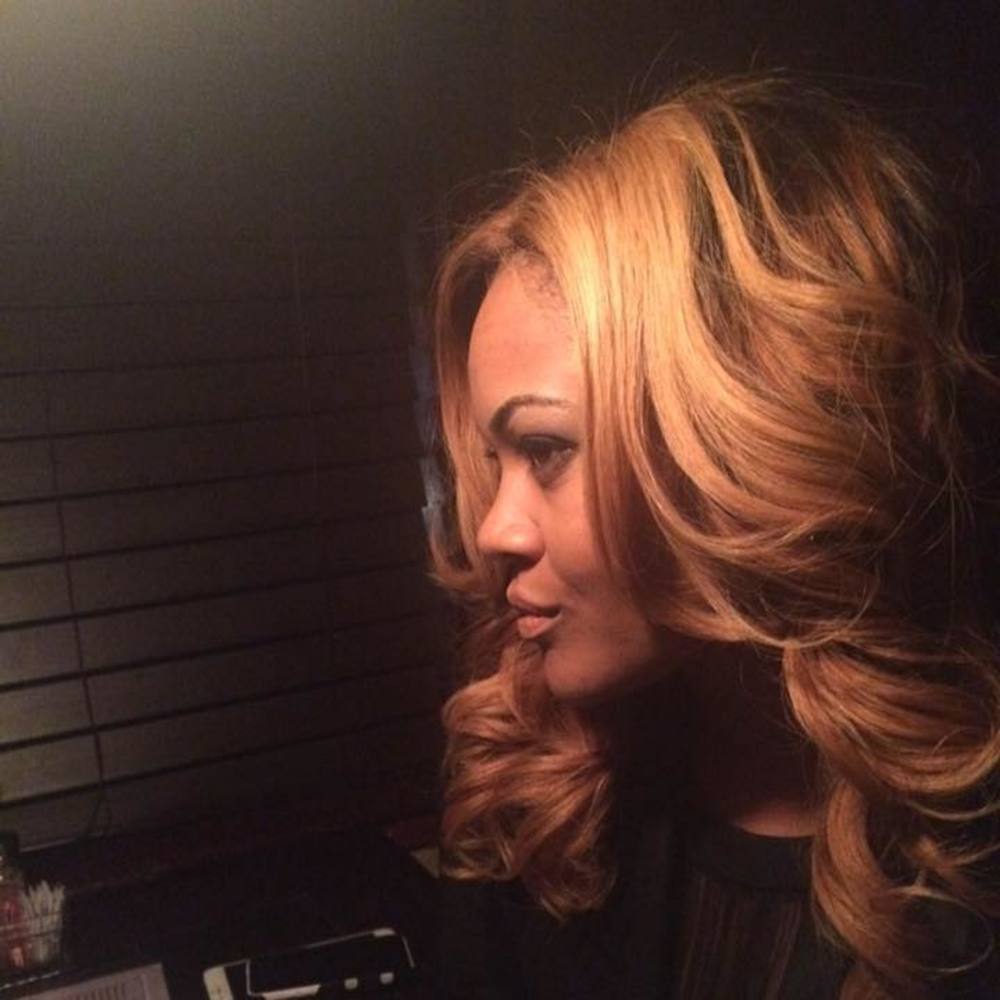 Meet your Posher, Angela