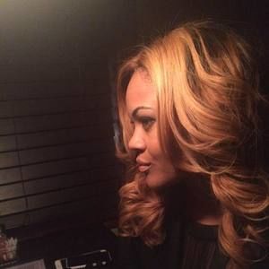 Meet your Posher, Angela