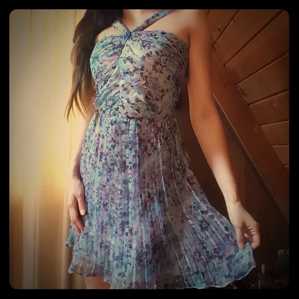 Unique Mod Cloth Dress