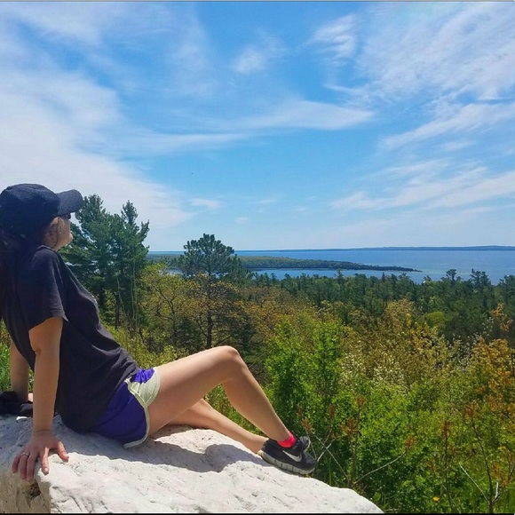 Meet your Posher, Gina - Picture 3 of 3