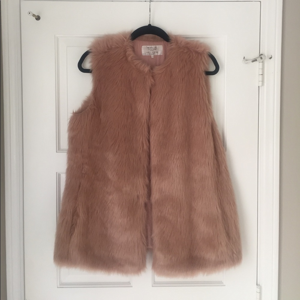 Blush faux fur vest