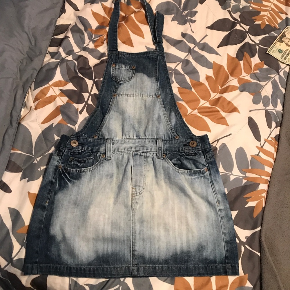 Size 6  overAll skirt