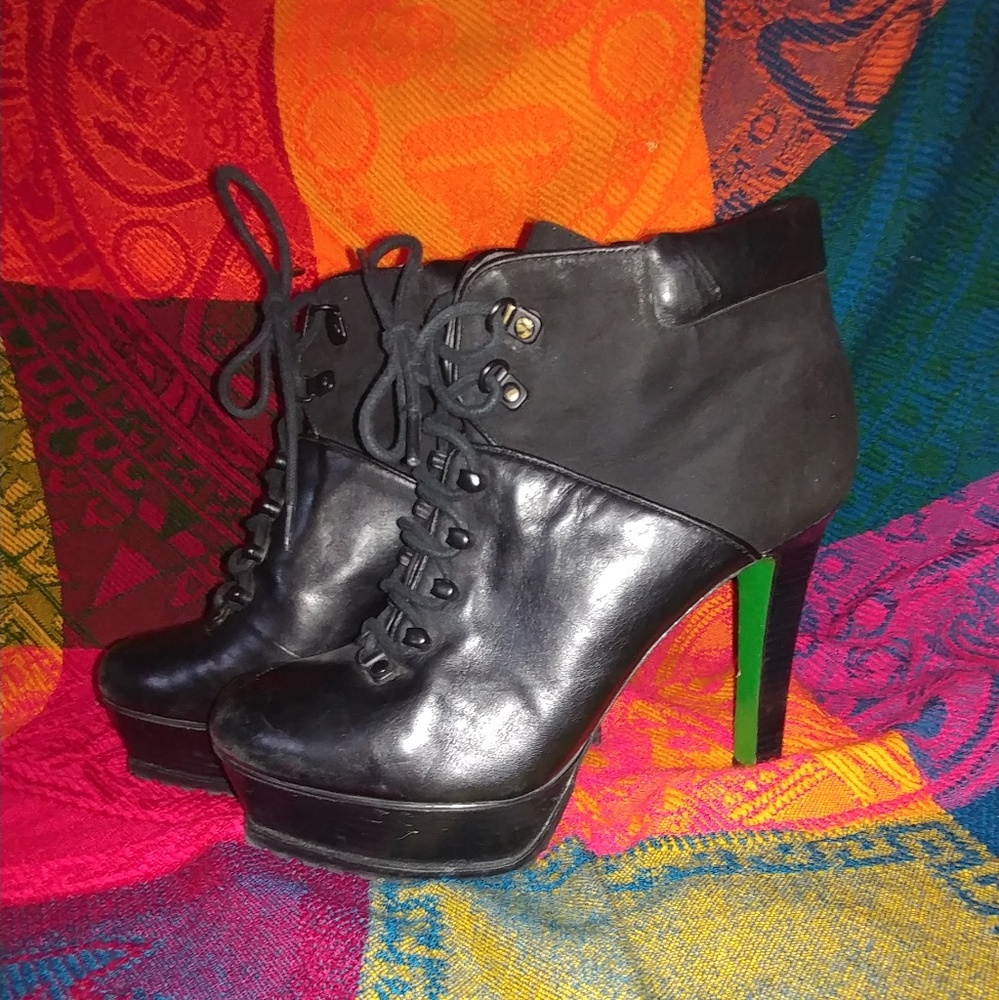 Donald J. Pliner booties