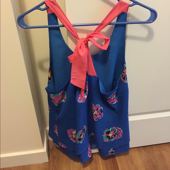 Lilly Pulitzer Top - Picture 2 of 3