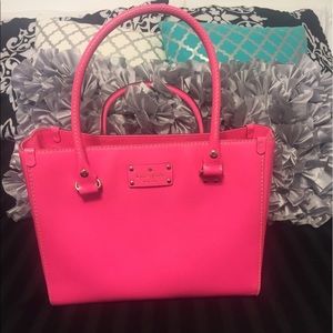 Kate spade ♠️ Hot pink for summer! ‼️