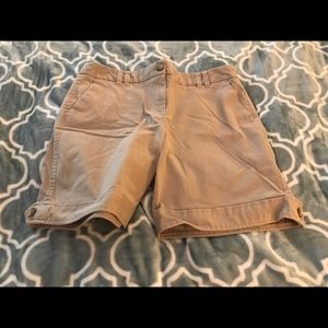 Perfect khaki shorts