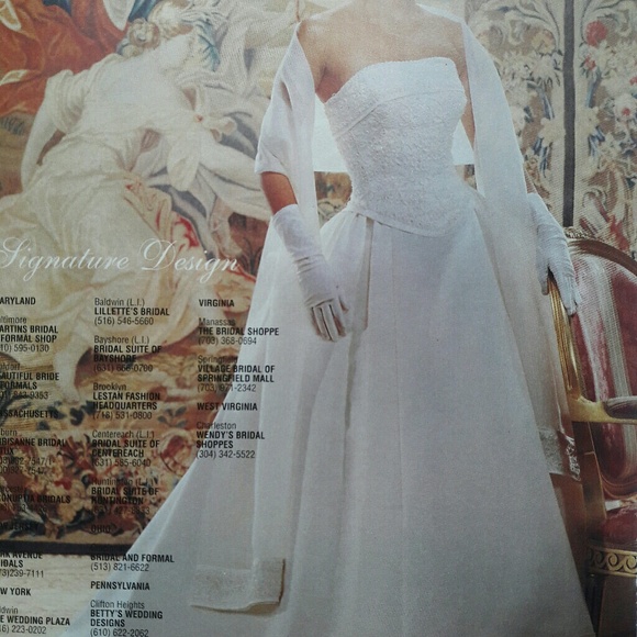 Wedding dress - Picture 1 of 6