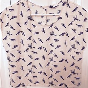 A beautiful blouse ..good for nightlife or work