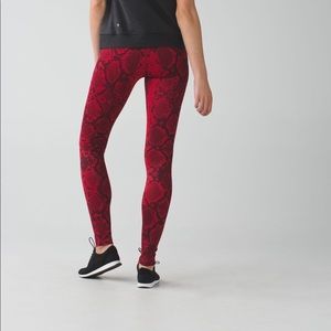 Lululemon Hi-Rise WU Ziggy Snake Print
