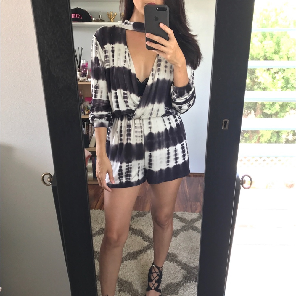 🔅BOGO Last 1 | Tie Dye Open Back Choker Romper - Picture 2 of 5