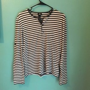 H&M guys long sleeve t shirt