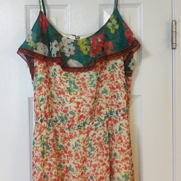**REDUCED ***Gorgeous goddess style sundress - Picture 2 of 6