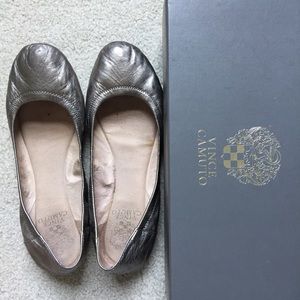 LAST CHANCE!! Vince Camuto Ellen Flats