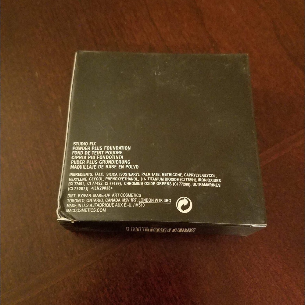 ๐NEW HOT AUTHENTIC MAC STUDIO FIX NC35๐ - Picture 2 of 4
