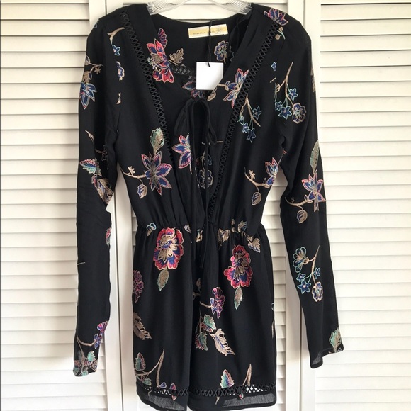 LAST 1▪️Floral Embroidered Romper - Picture 4 of 6