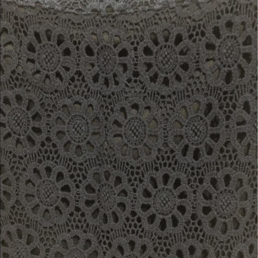 Navy color lace skirt. - Picture 5 of 6
