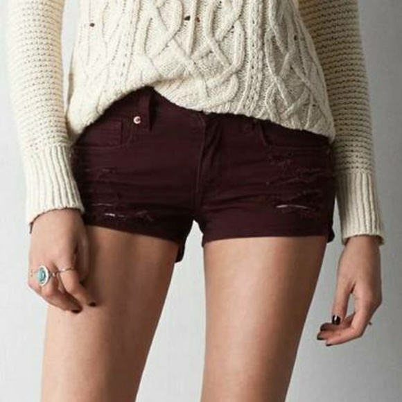 American Eagle Outfitters Pants - American Eagle destroyed burgundy merlot shortie.