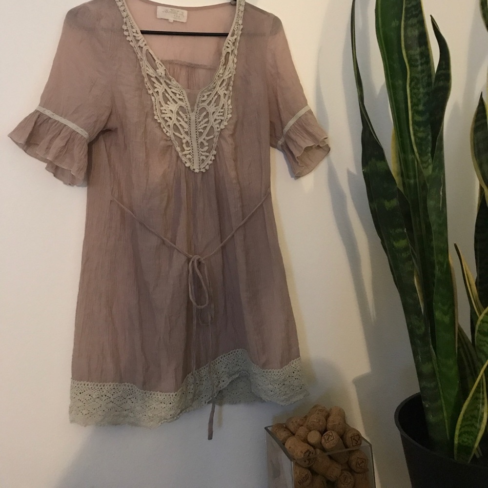 🛑Cute flowy and thin dress🛑