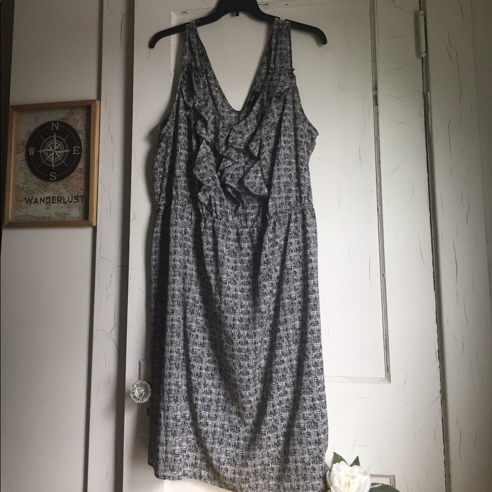 🎉Mossimo Ruffle Print Dress🎉
