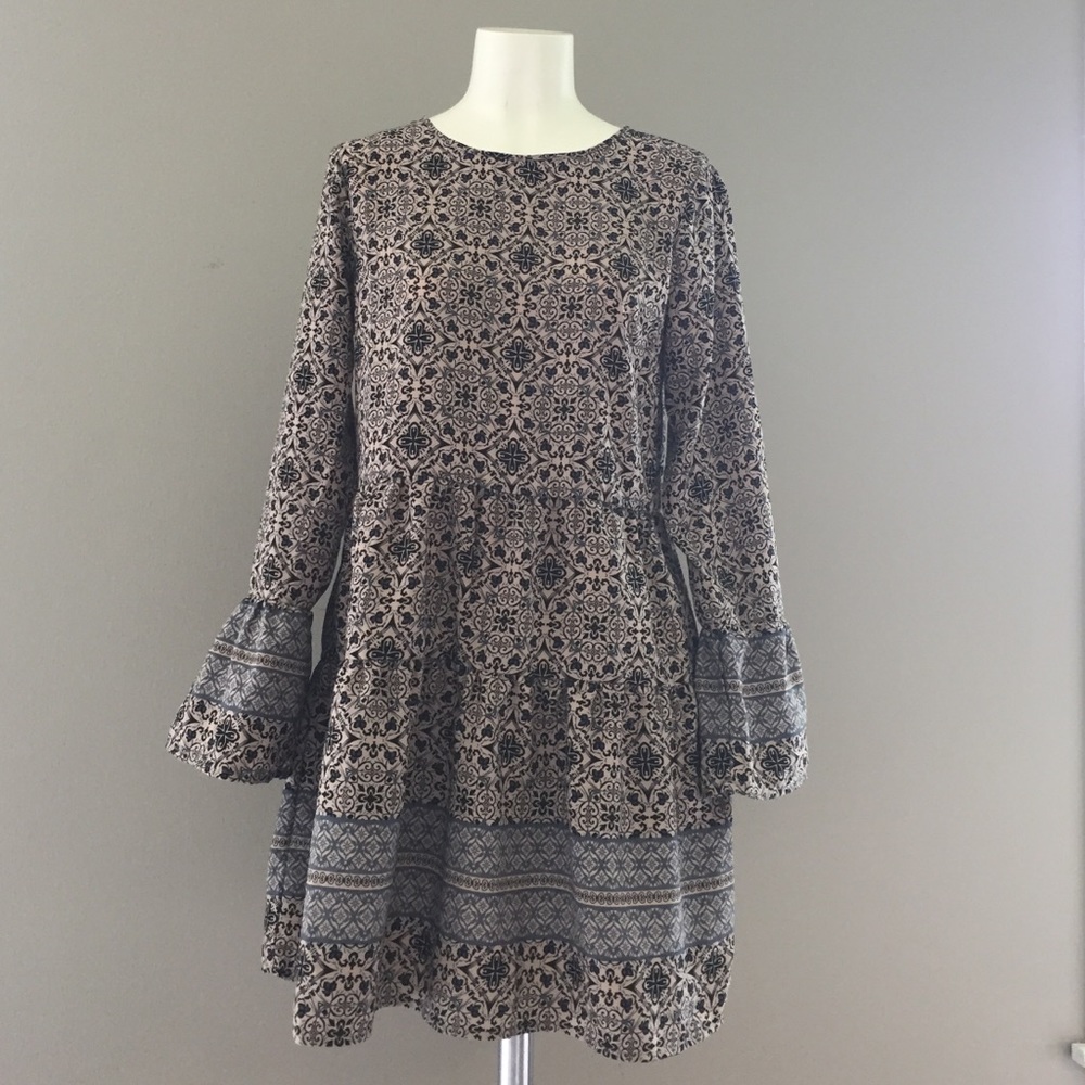 Bell sleeve boho dress