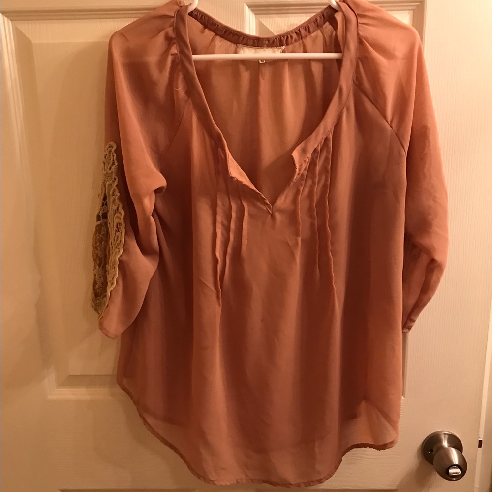 Blouse - Picture 2 of 3