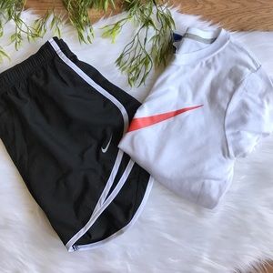 🆕 Nike Dri-Fit Shorts Black & White