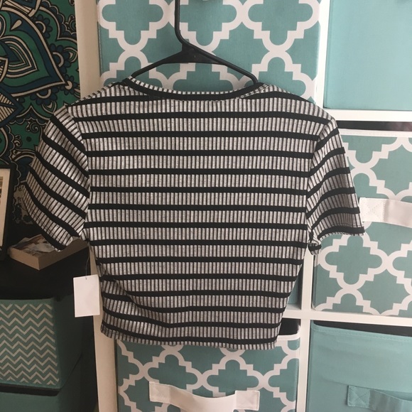 Charlotte Russe Crop Top - Picture 2 of 3