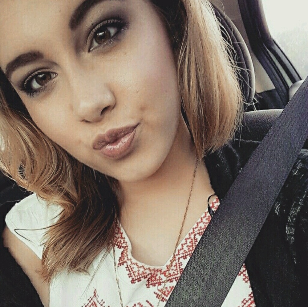 Meet your Posher, Ashton