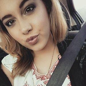 Meet your Posher, Ashton