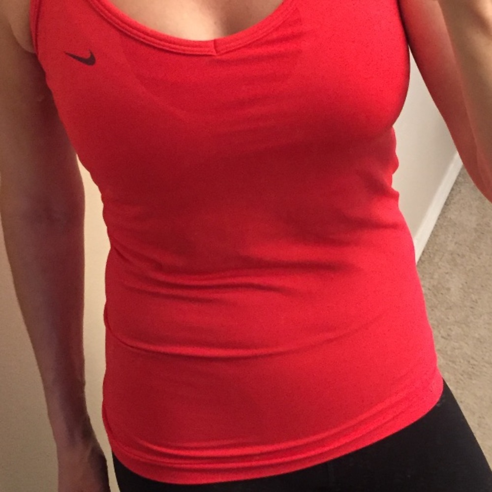 Nike workout tank